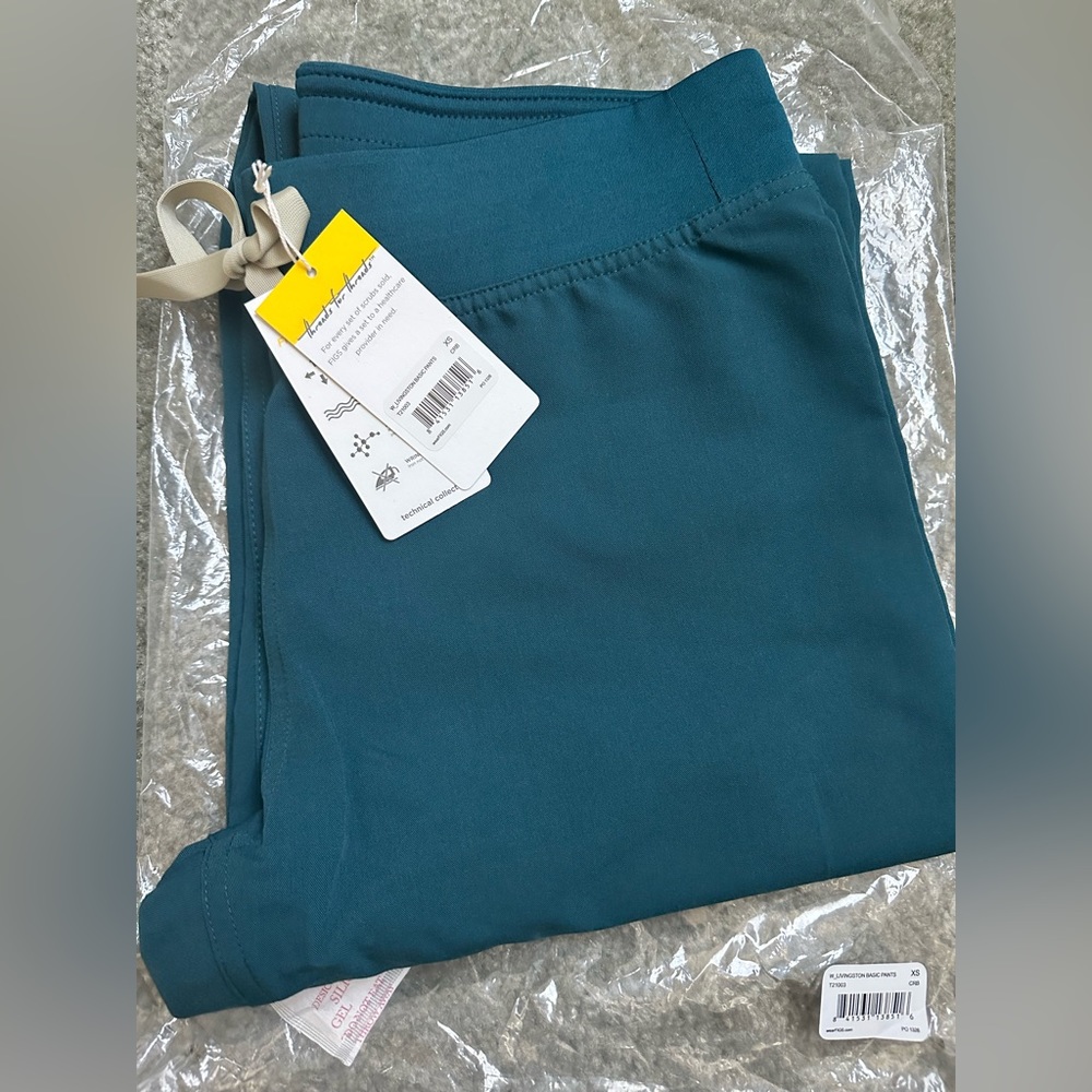 Figs Livingston scrub pant xs